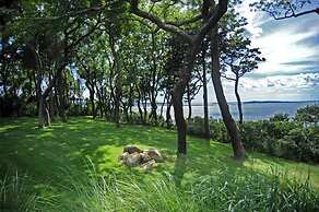 Bluffside Cove by Rove Beachfront w Pool Sauna