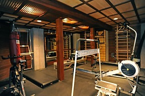 Bluffside Cove by Rove Beachfront w Pool Sauna