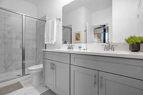 Luxury 9BR Getaway Pool Theater Theme Rooms