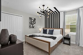 Luxury 9BR Getaway Pool Theater Theme Rooms