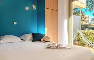 Les 15 Pins & La Mer