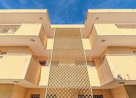 Les 15 Pins & La Mer