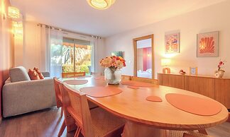 Les 15 Pins & La Mer