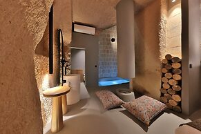 Simurg Cave House