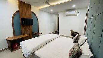 The Gamora Hotel