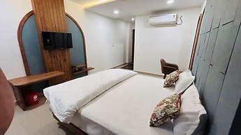 The Gamora Hotel