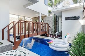 Saka Luxury Villa
