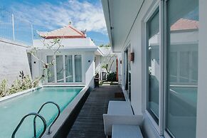 Saka Luxury Villa