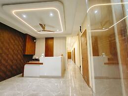 Hotel Babylon Regency