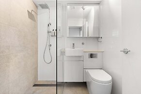 Sydney Harbourside Apartment