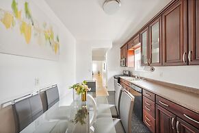 3BR Luxury Retreat with Easy Parking