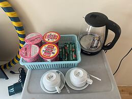 Mai Mai Hostel Homestay