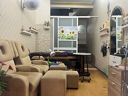 Mai Mai Hostel Homestay