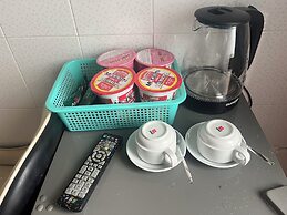 Mai Mai Hostel Homestay