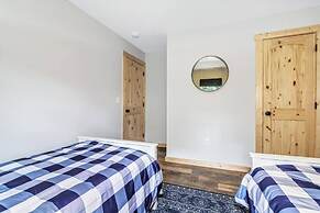 Bear Walk Cottage in Black Mountain