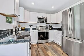 Bear Walk Cottage in Black Mountain