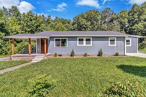 Bear Walk Cottage in Black Mountain