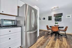 Bear Walk Cottage in Black Mountain