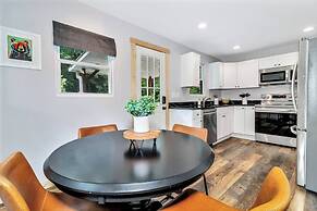 Bear Walk Cottage in Black Mountain