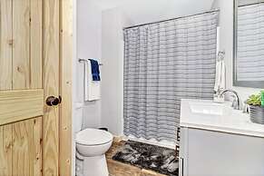 Bear Walk Cottage in Black Mountain