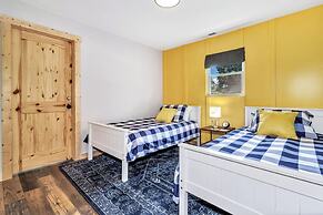 Bear Walk Cottage in Black Mountain