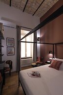 Style & Stone Guest House