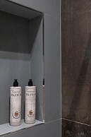 Style & Stone Guest House