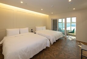 Restia Incheonbay Hotel