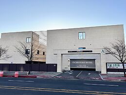 Restia Incheonbay Hotel