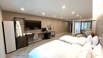 Restia Incheonbay Hotel