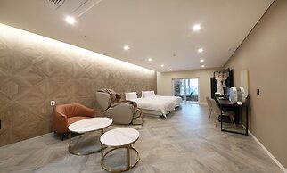 Restia Incheonbay Hotel