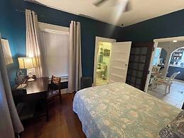 1BR Apartment in Historic Galveston