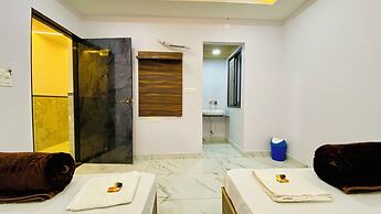 Hotel Laxmi Palace and Restaurants