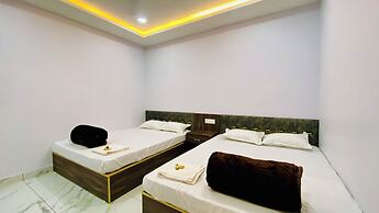 Hotel Laxmi Palace and Restaurants