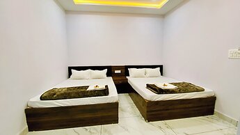 Hotel Laxmi Palace and Restaurants