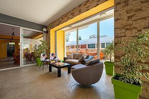Saray Hotel