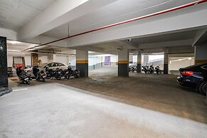 Hotel Skycity Premium AC Room in Surat