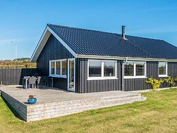 6 Person Holiday Home in Ebeltoft