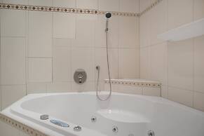 Perfect 7BR Stay Near Hauptbahnhof