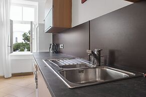 Perfect 7BR Stay Near Hauptbahnhof