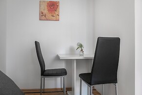 Perfect 7BR Stay Near Hauptbahnhof