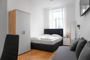 Perfect 7BR Stay Near Hauptbahnhof