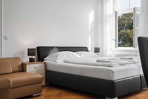 Perfect 7BR Stay Near Hauptbahnhof