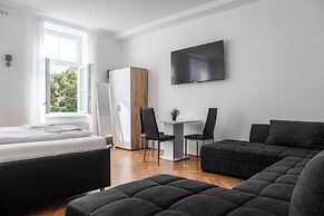 Perfect 7BR Stay Near Hauptbahnhof