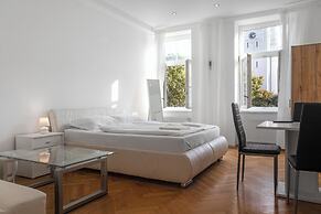 Perfect 7BR Stay Near Hauptbahnhof