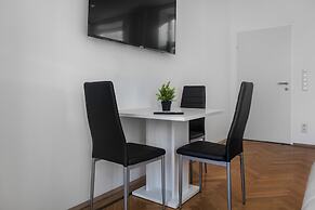 Perfect 7BR Stay Near Hauptbahnhof