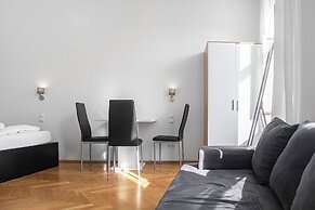 Perfect 7BR Stay Near Hauptbahnhof