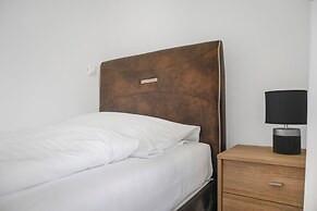 Perfect 7BR Stay Near Hauptbahnhof