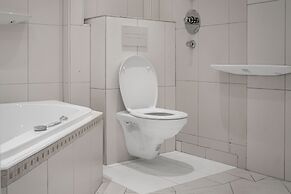 Perfect 7BR Stay Near Hauptbahnhof