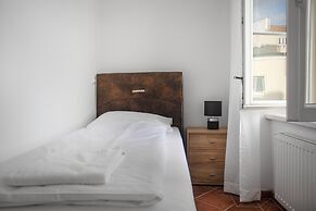 Perfect 7BR Stay Near Hauptbahnhof